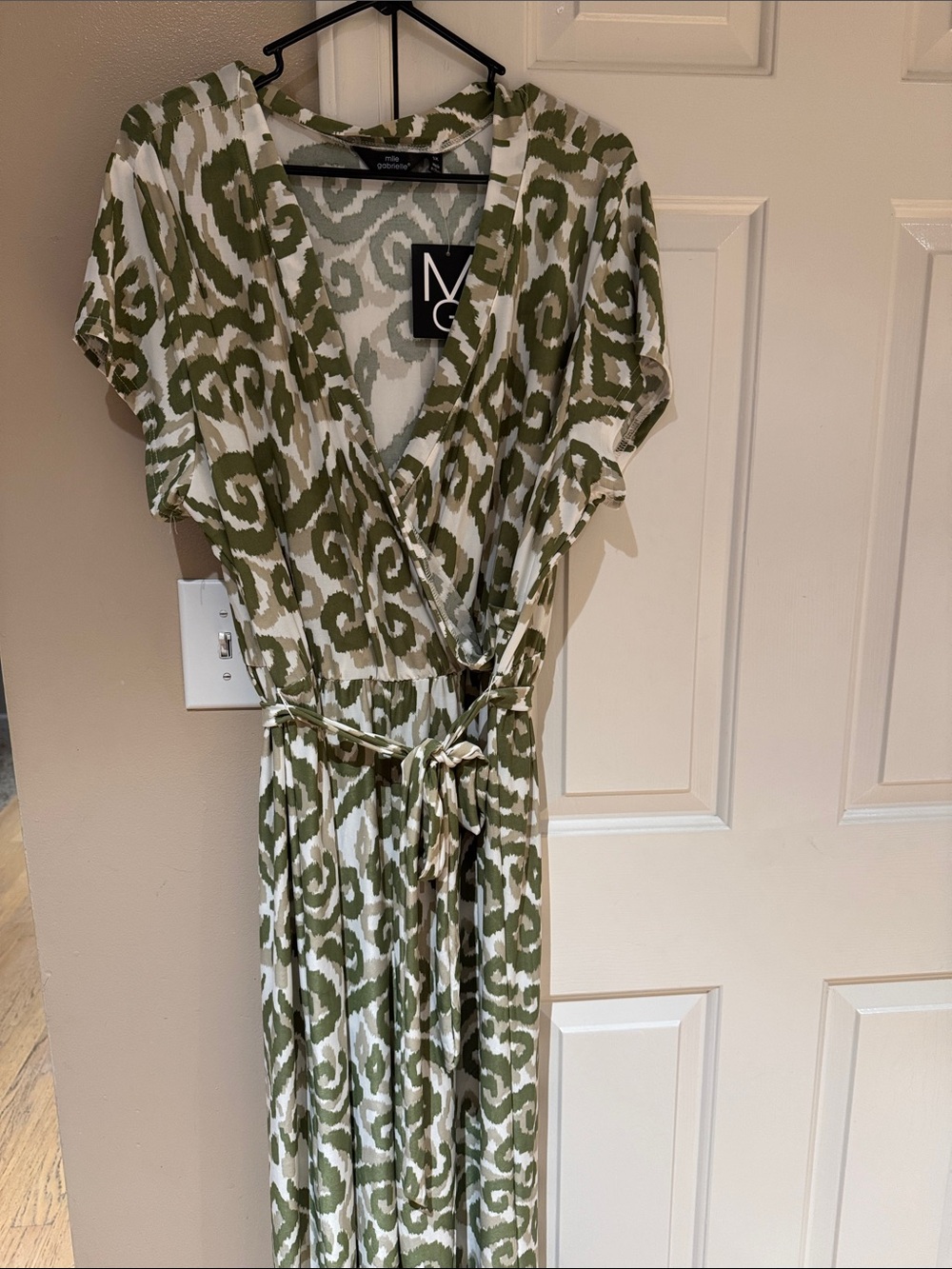 Wrap Romper Jumpsuit - Olive Green & White - Short Sleeve - 3X - BNWT